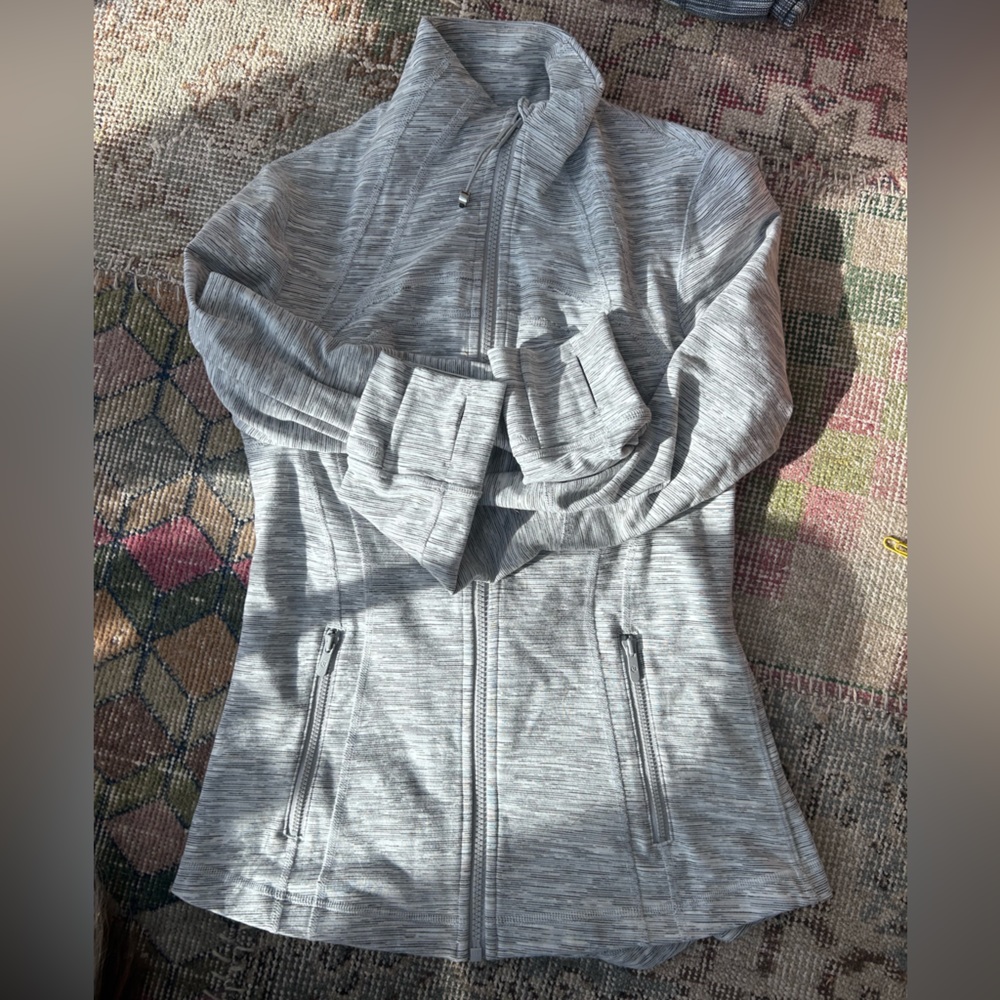 Lululemon define 6